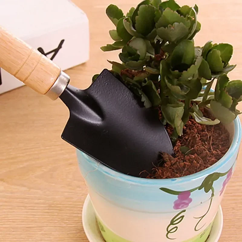 مجموعة أدوات حدائق صغيرة مكونة - مراجعة Plant Parent Tools وسعره